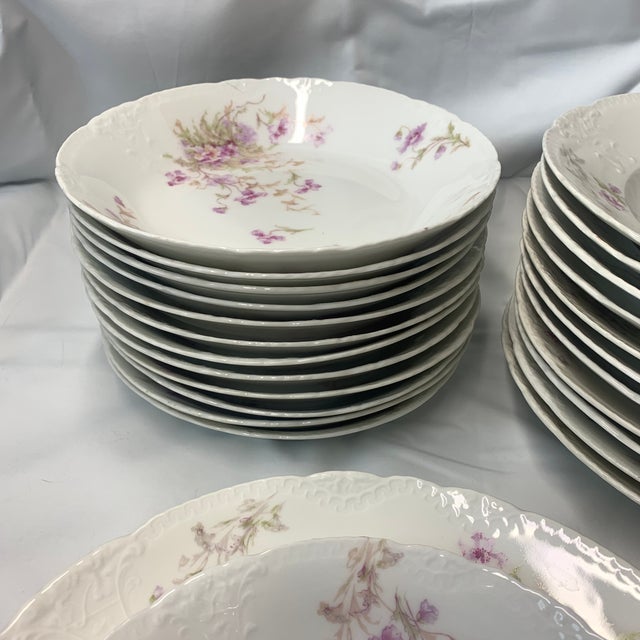 Haviland & Co. Vintage Heirloom Collection Service for 12 French Limoges Dinner Plates & Matching Bowls - 26 PCS For Sale - Image 4 of 7