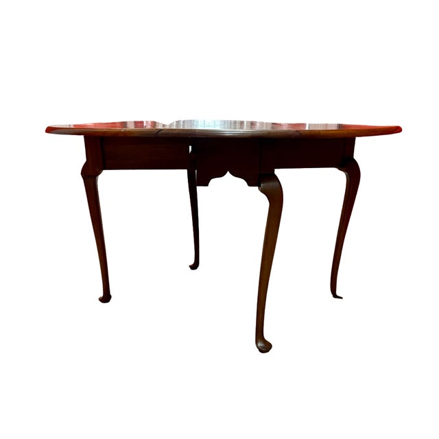 1940s Vintage Queen Anne-Style Mahogany Drop-Leaf Console & Dining Table, C. 1940 For Sale - Image 5 of 10