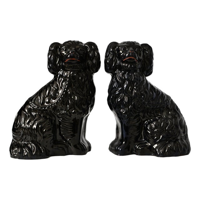 Antique Staffordshire Jackfield Black Mantle Dog Figurines, 1800s, Set of 2 For Sale