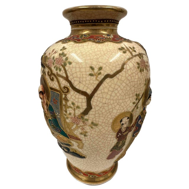 Antique Japanese Meiji Period Satsuma Earthenware Vase For Sale - Image 4 of 18