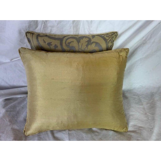 Baroque Pair of Fortuny Textile Pillows For Sale - Image 3 of 4