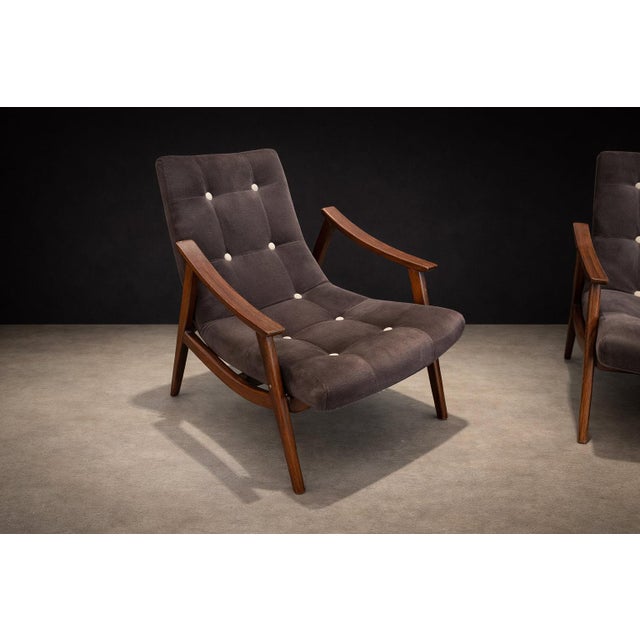 Brazilian Modern Pair of Armchairs in Brazilian Hardwood & Fabric, Gelli, Brazil, 1960s - Lot 508 For Sale - Image 11 of 16