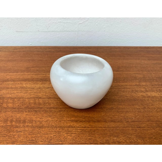 Vintage Italian Alabaster Bowl, in Very Good conditions. Designed 1970 to 1979