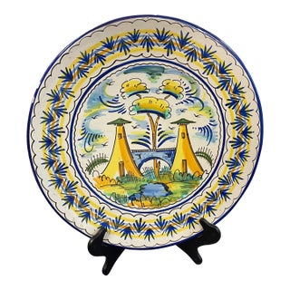 Early 20th Century Decorative Spanish Sevilla Majolica Charger For Sale
