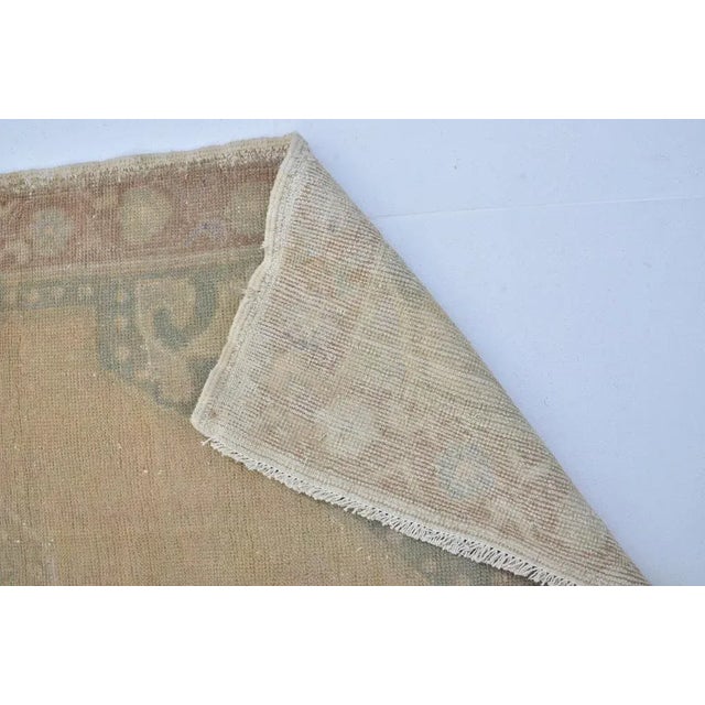 Oushak Handmade Neutral Area Rug, 1960s For Sale - Image 4 of 11