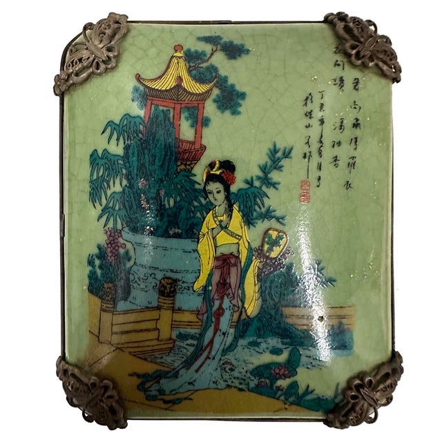 Ceramic Early 20th-Century Chinese Porcelain Geisha Trinket Box For Sale - Image 7 of 10