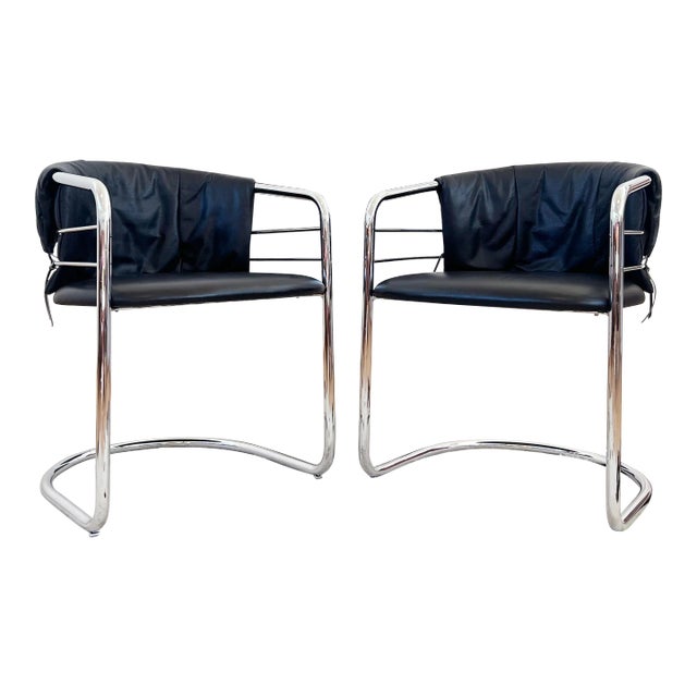 1980s Pair of Postmodern Italian Leather and Polished Chrome Accent Sling Chairs For Sale