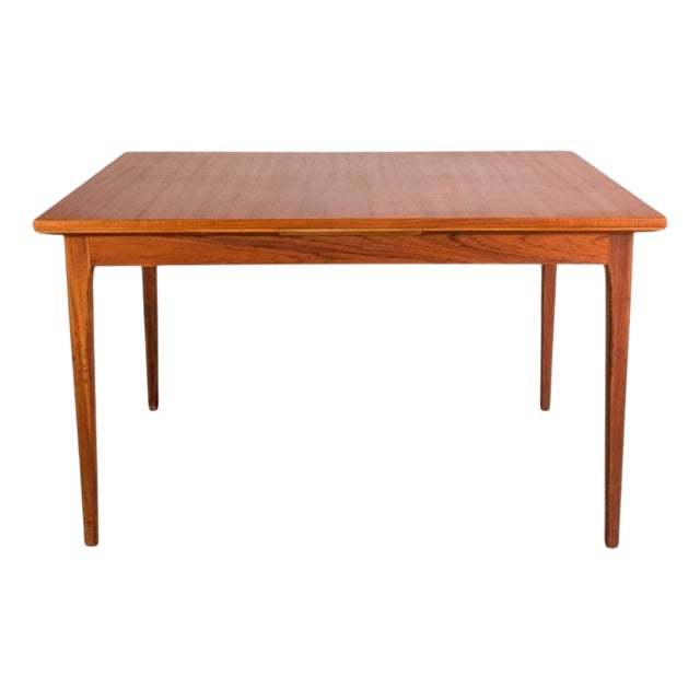 Mid-Century Danish Extendable Dining Table in Teak For Sale