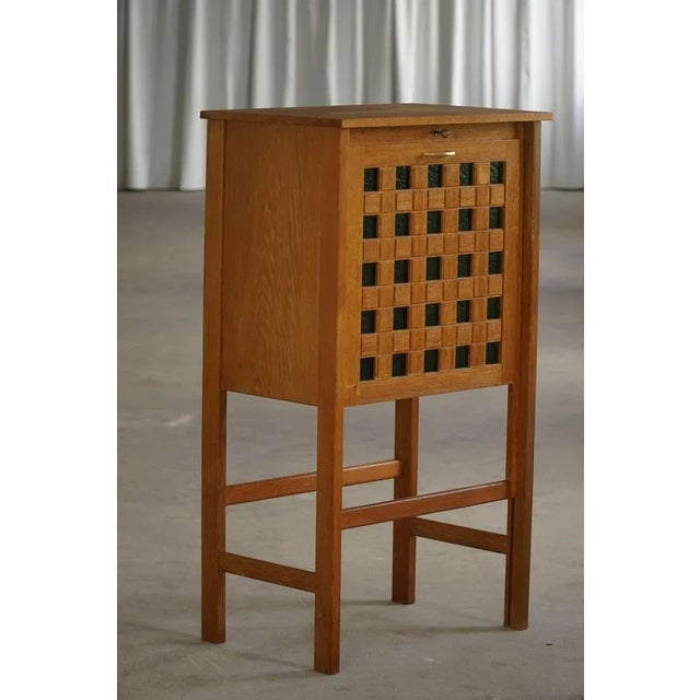 Mid-Century Modern Danish Bar Cabinet in Oak with Green Glass, 1960s For Sale - Image 15 of 18