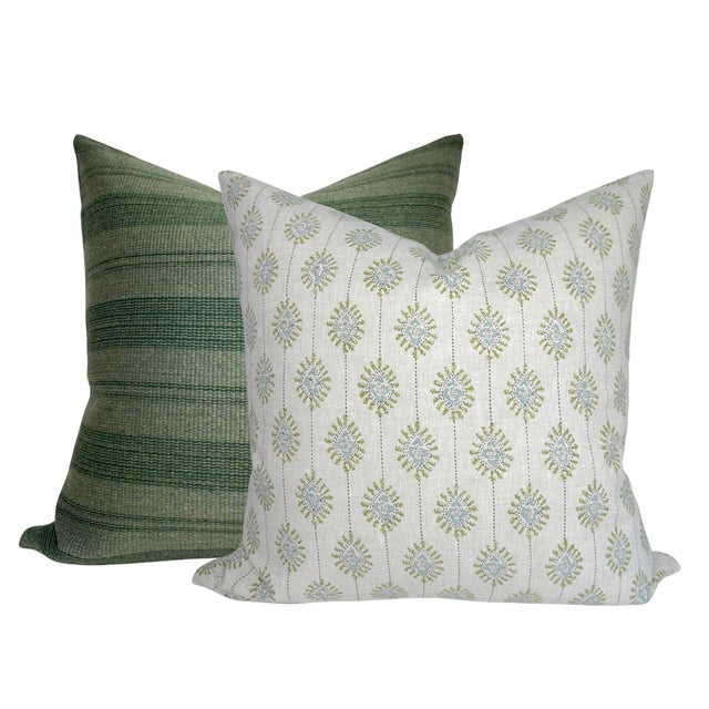 Traditional Bombay Linen Pillow Cover, 20x20 Pillow For Sale - Image 3 of 3