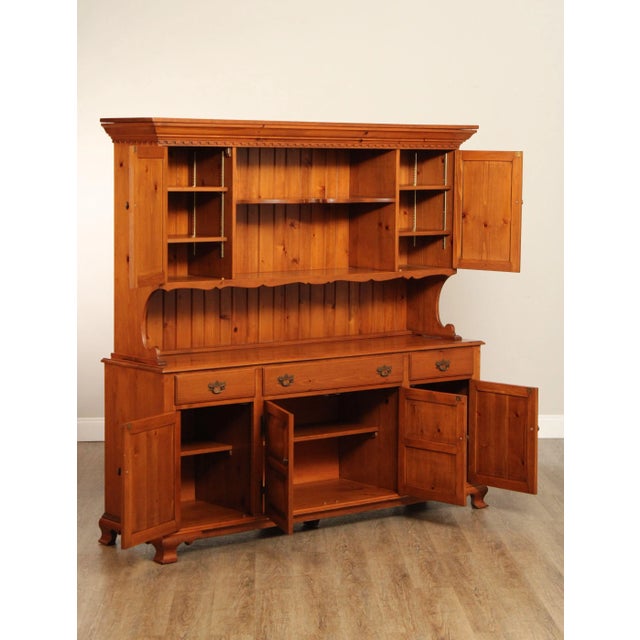 Farmhouse Chippendale Style Vintage Pine Stepback Hutch For Sale In Philadelphia - Image 6 of 12