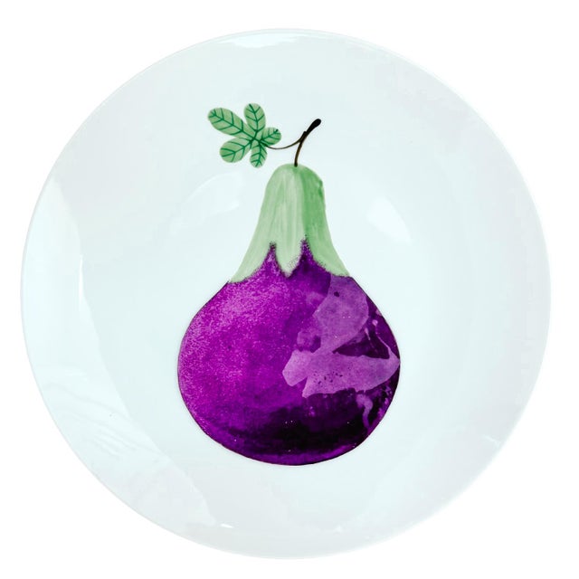 French Vintage Hand-Painted French Fruit/Vegetable Plates by Atelier of Le Chambrelain Paris - Set of 4 For Sale - Image 3 of 6