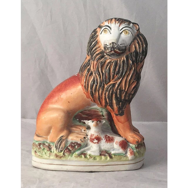 Mid 19th Century 19th Century English Staffordshire Lions with Lambs - a Pair For Sale - Image 5 of 11