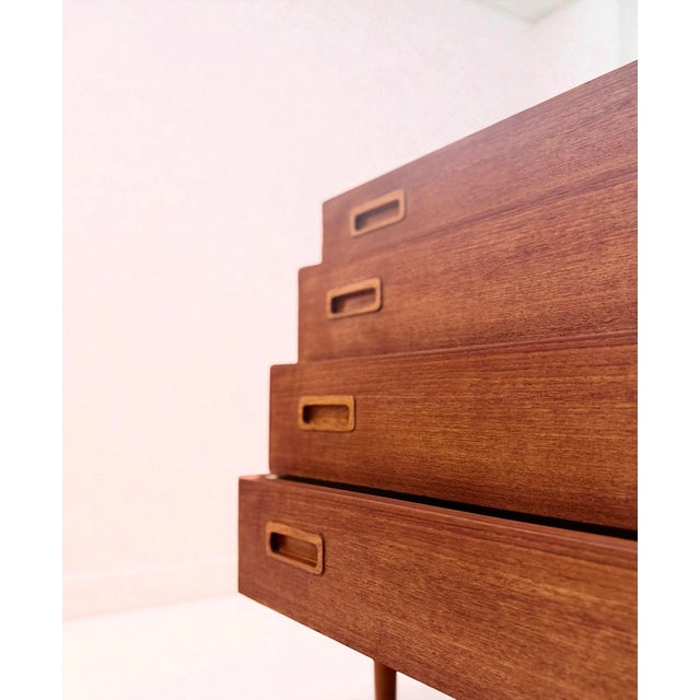 Teak Chest of Drawers from Poul Hundevad, Denmark, 1960s For Sale - Image 5 of 9