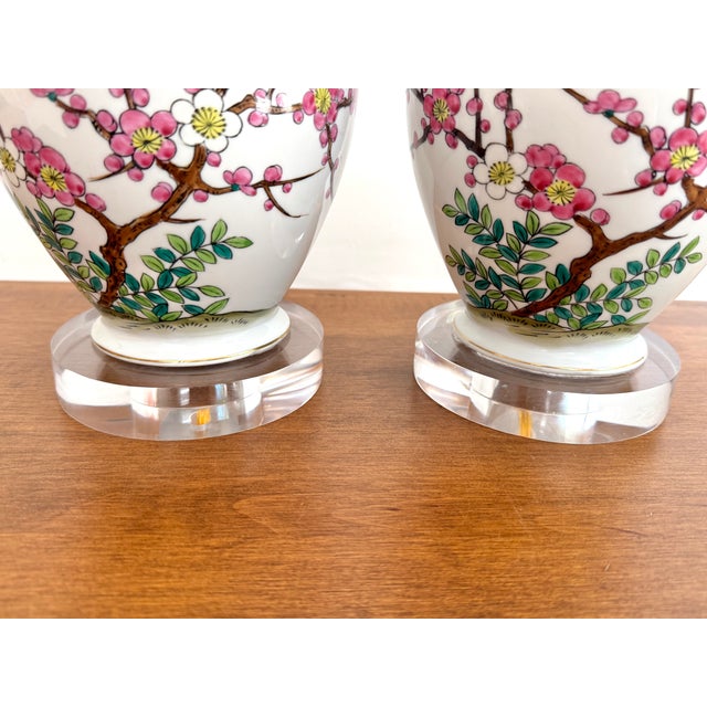 Metal Mid 20th Century Chinese Plum Blossom Temple Jar Table Lamp on Lucite Bases - a Pair For Sale - Image 7 of 10