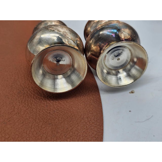 Silver-Plated Pepper and Salt Containers, 1890s, Set of 2 For Sale - Image 6 of 7