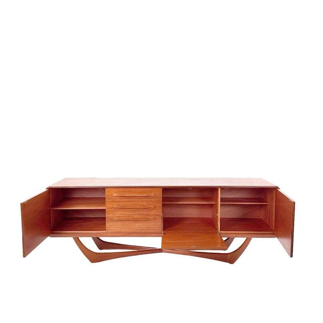 Val Rossi's mid-century sideboard for Beithcraft is a characterful design from 1960s Scotland, combining craftsmanship and...