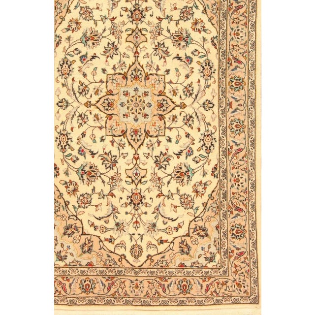 Middle Eastern Hand-Knotted Wool Rug with Floral Pattern For Sale - Image 3 of 11