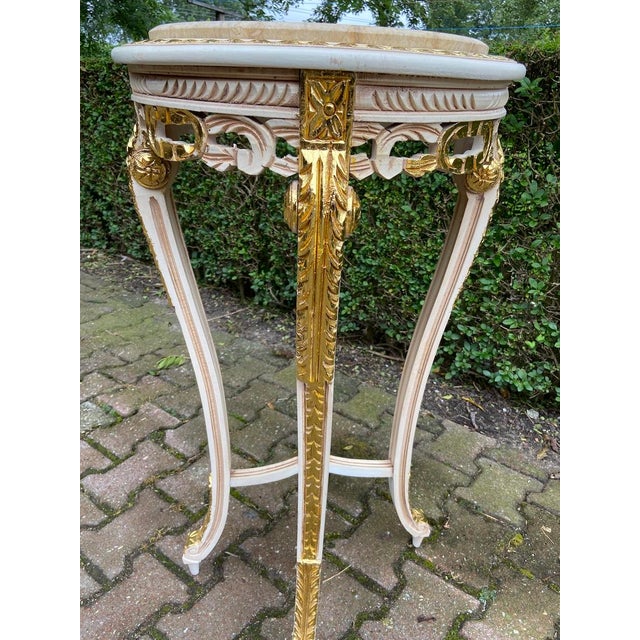 1970s French Louis XVI Antique/White Cream Gold Marble Side Tables- Pair For Sale - Image 11 of 14