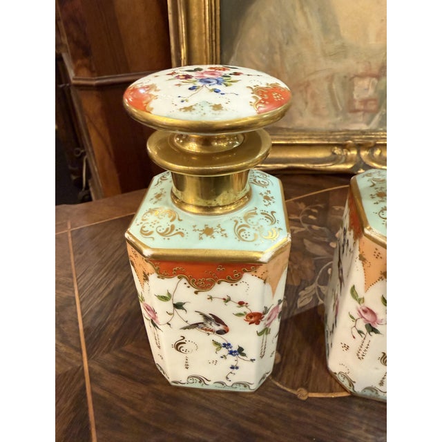 Perfume Bottles in Porcelain, Set of 2, in Flawless conditions. Designed before 1890