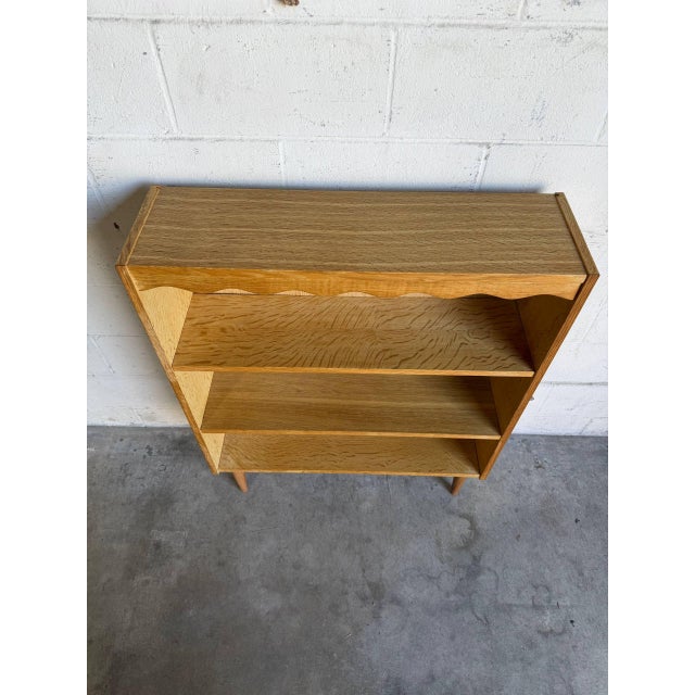 Vintage Oak Bookcase With 3 Open Shelves Scalloped Top Trim and Tapered Legs Denmark 1960s For Sale - Image 9 of 9