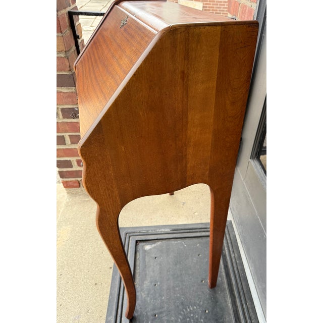 1930s Antique Slant/ Drop Front Secretary Desk With Locking Drawer (Has Key) For Sale - Image 5 of 12
