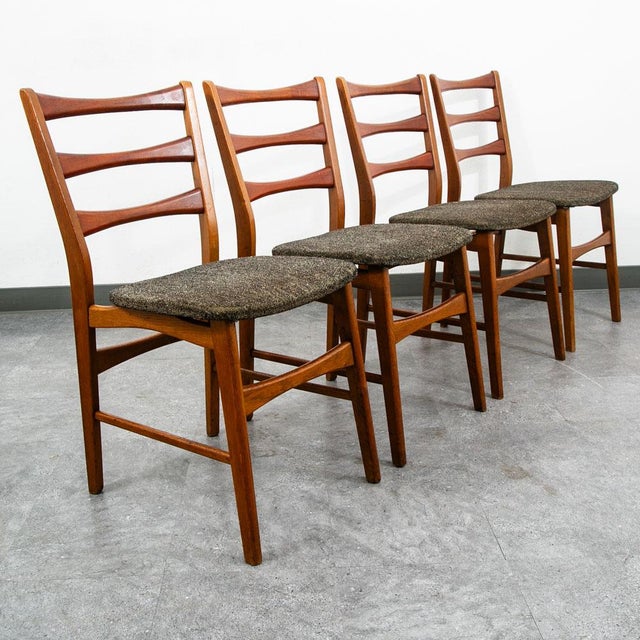 Wood 1960s Mid Century Modern Dining Chairs Set 4 Mobler Ladder Back Farstrup Teak Grey MCM For Sale - Image 7 of 12