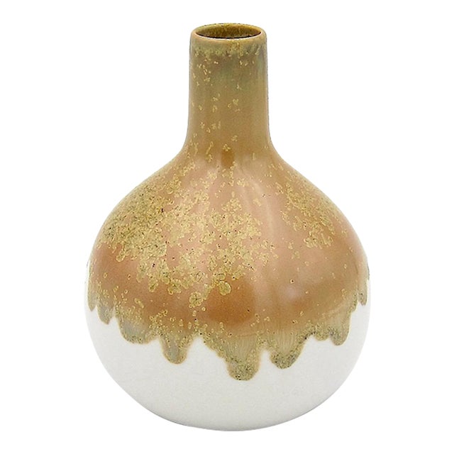 1970s Peter Muller Sgrafo Modern White Porcelain Vase With Golden Crystalline Glaze For Sale