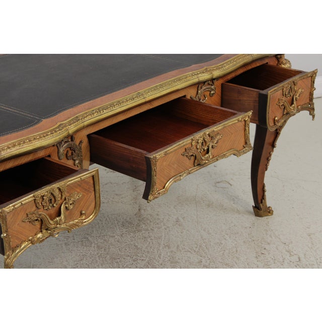 Vintage Louis XV Bureau Plat Writing Desk W. Leather Top For Sale In Philadelphia - Image 6 of 18