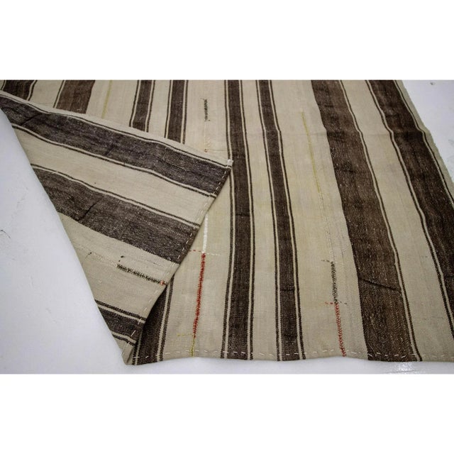 Mid 20th Century 1960s Vintage Striped Turkish Kilim Rug- 5′8″ × 10′8″ For Sale - Image 5 of 7
