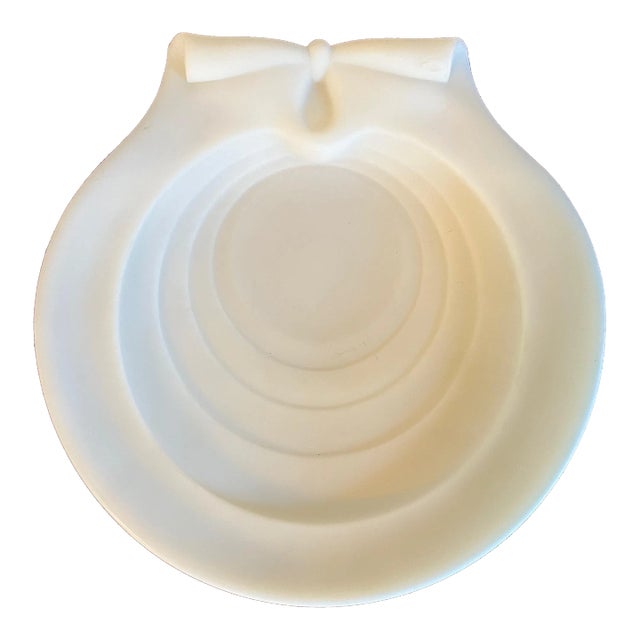 Antique 19th Century French Frosted White Opaline Glass Scallop Sea Shell Dish For Sale