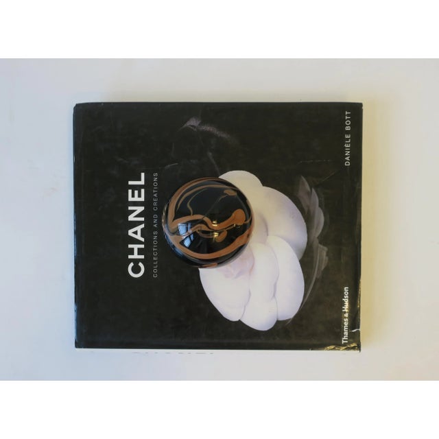 Glass 1970s Modern Black Art Glass Paperweight or Decorative Object Sphere For Sale - Image 7 of 13