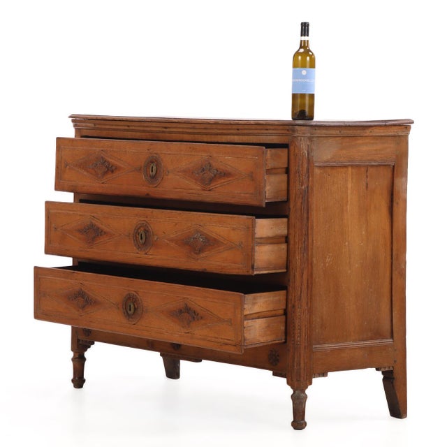 French Provincial French Provincial Oak Commode, C. 1800 For Sale - Image 3 of 8