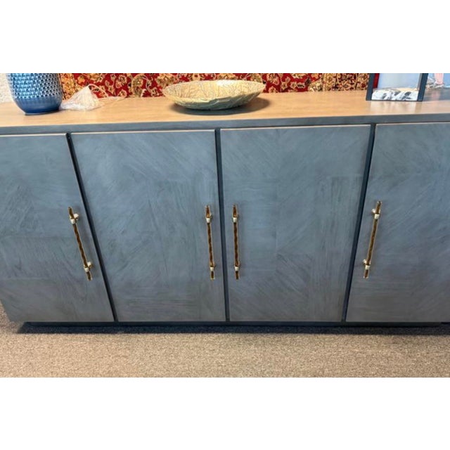 Art Deco Madras’s Buffet in Silver and Gold For Sale - Image 3 of 7
