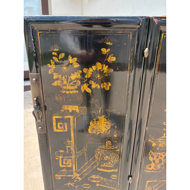 Vintage Chinese Black Lacquer Chinoiserie Sideboard W/ Hand-Painted Gilt Decoration For Sale In San Diego - Image 6 of 15
