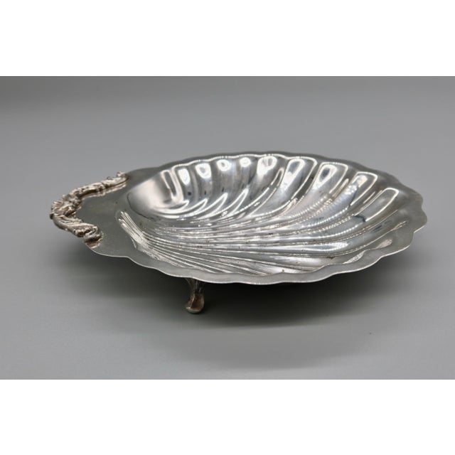 Nautical Vintage Silverplate Footed Shell Dish — Scalloped Clam Shell Serving Dish For Sale - Image 3 of 9