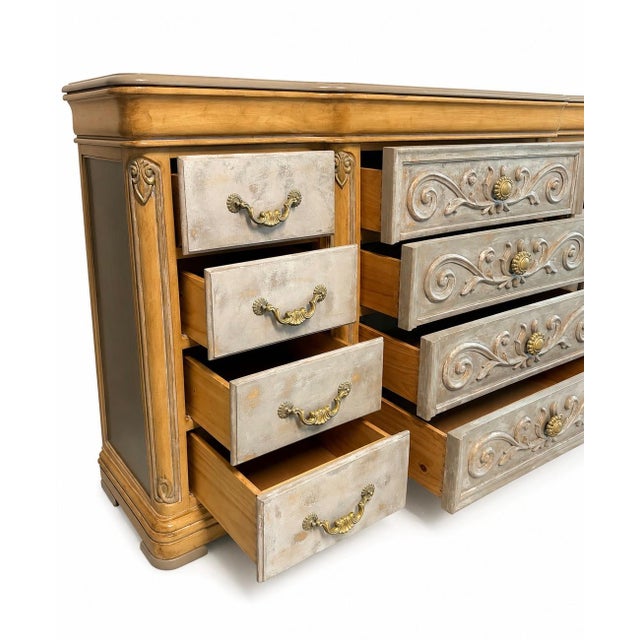 French Provincial Vintage French Provincial 12-Drawer Serpentine Dresser • 73” Long • Hand-Carved Details • Taupe, Ivory & Antique Gold For Sale - Image 3 of 14