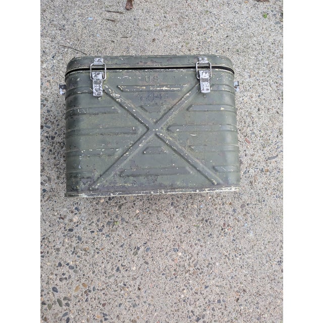 1980s Vintage 1982 Us Army Mermite Insulated Food Storage Container For Sale - Image 5 of 12