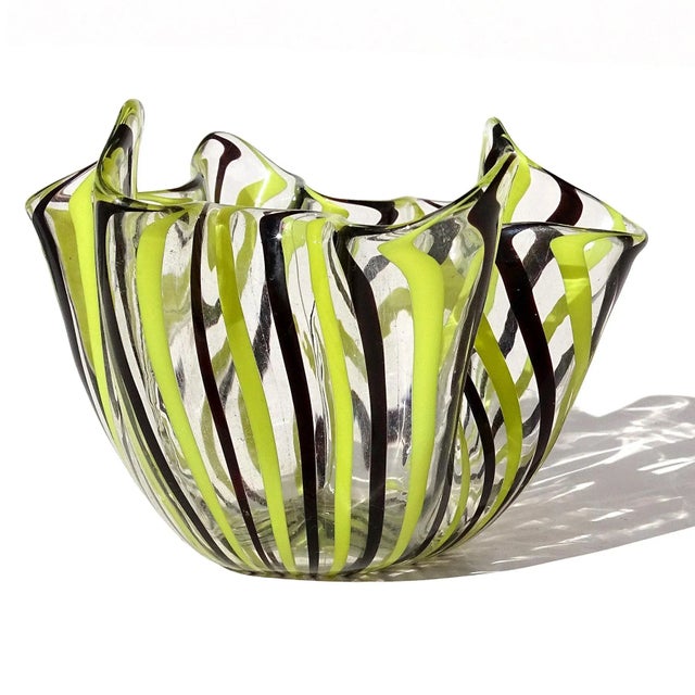 Mid-Century Modern Vintage Venini Murano Signed Bianconi Black Yellow Filigrana Ribbons Italian Art Glass Decorative Fazzoletto Vase For Sale - Image 3 of 7