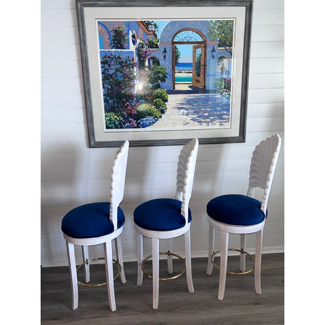 Hollywood Regency Set of 3 Venetian Grotto Style Carved Shell-Back Counter Stools – Newly Upholstered For Sale - Image 3 of 9