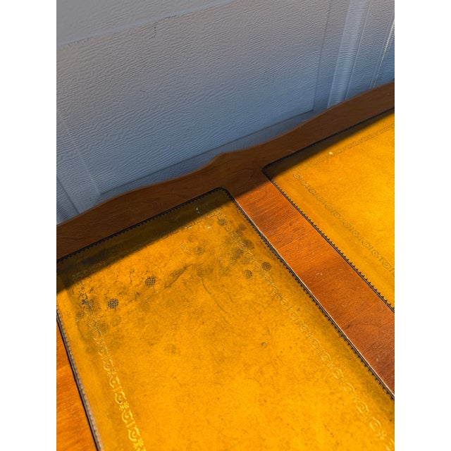 Wood Vintage French Provincial Writing Desk With Leather Inset Top, Cabriole Legs & Brass Hardware For Sale - Image 7 of 12