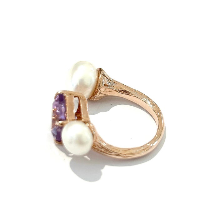 Bochic “Orient” Amethyst and Pearl Modernist Ring Set In 18K Gold and Silver, Size 7 For Sale - Image 4 of 6