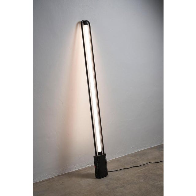1970s Italian High-Tech Black Uno Floor Lamp by Boccato, Gigante and Zambusi, 1970s For Sale - Image 5 of 10