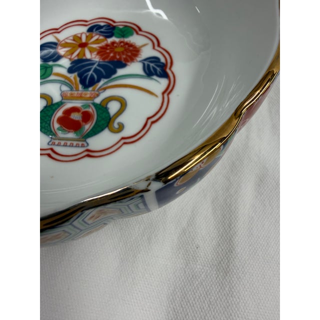 Ceramic Japanese Arita Imari Scalloped Porcelain Bowl For Sale - Image 7 of 11