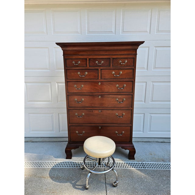Late 20th Century Drexel Heritage Georgian Mahogany Tall Dresser For Sale - Image 5 of 6