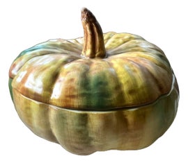 Example of Bunny Williams Home Tableware and Barware