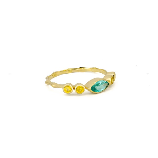 Modern Marquise Emerald Ring in 14k Gold For Sale - Image 3 of 7