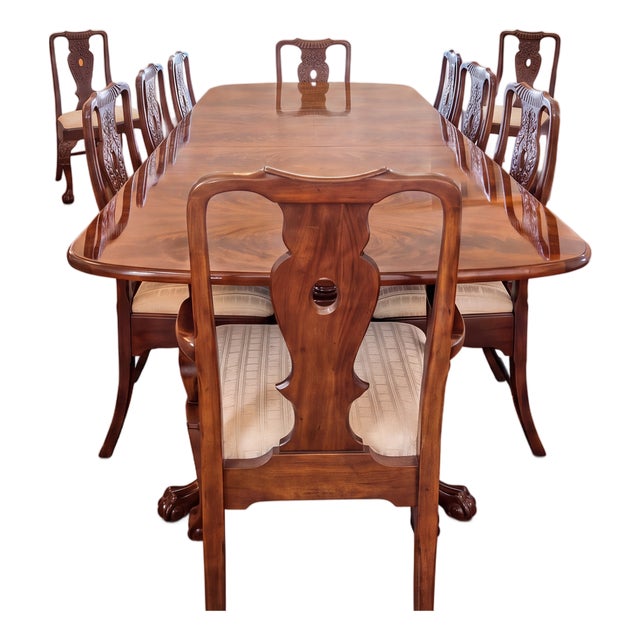 Henredon Aston Court Dining Table With 2 Leaves & 10 Chairs — Mint Condition — 1987 Provenance For Sale