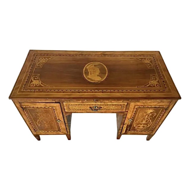 18th Century Italian Neoclassical Marquetry Desk in Style of Giuseppe Maggiolini For Sale