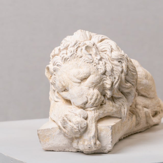 Mid-Century Modern Lions in Stone, 1980s, Set of 2 For Sale - Image 3 of 4